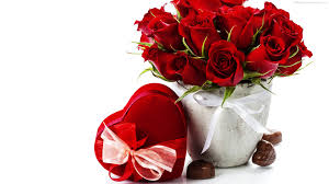 12 red roses basket Valentine heart